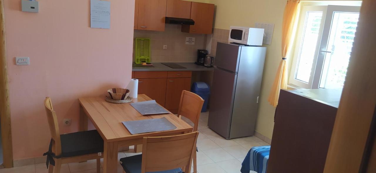 Apartments Ivka Omiš Εξωτερικό φωτογραφία