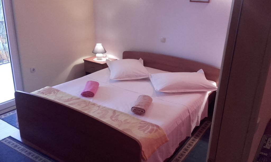 Apartments Ivka Omiš Εξωτερικό φωτογραφία