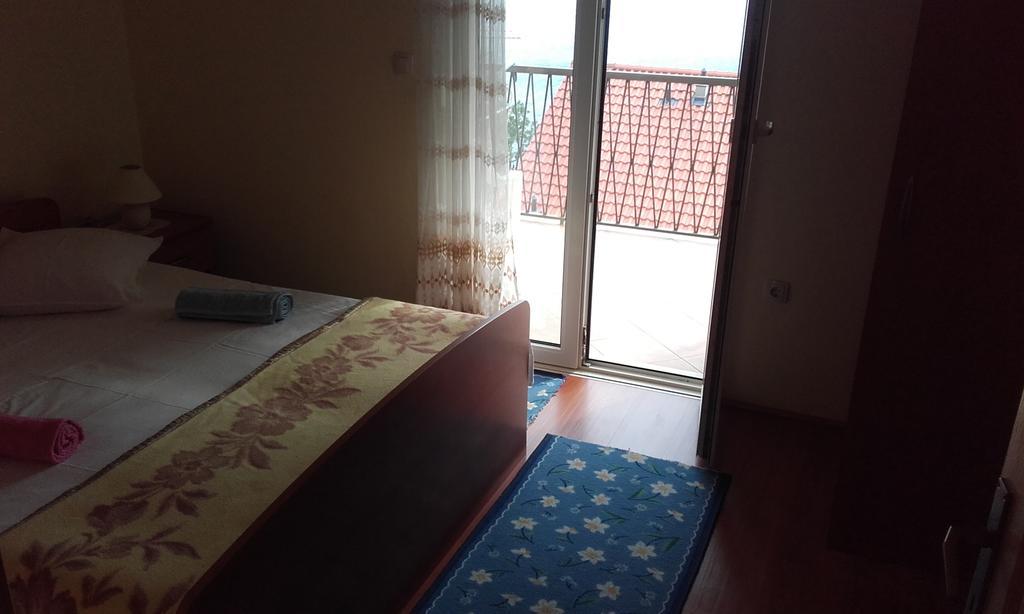 Apartments Ivka Omiš Εξωτερικό φωτογραφία